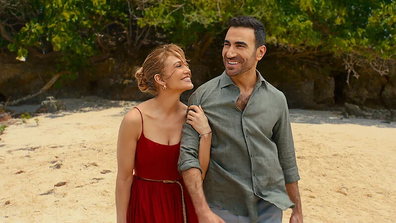Office Romance (Pracovní romance) na Netflixe: Jennifer Lopez a Brett Goldstein hrajú zamilovaných workoholikov
