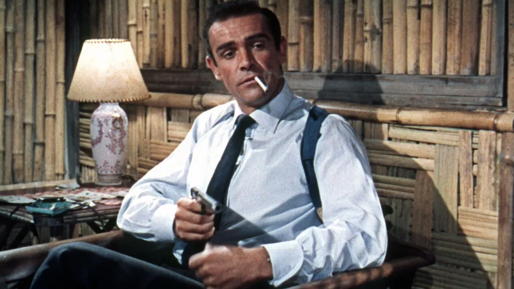Sean Connery ako agent James Bond vo filme Dr. No z roku 1962.